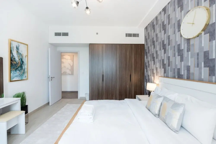Modern 4BR w Full Burj Al Arab View Pvt Rooftop