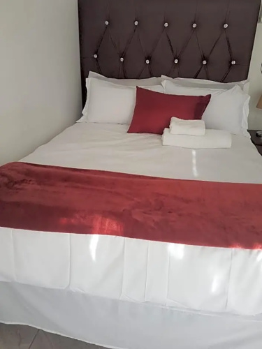 Mzet Guest House