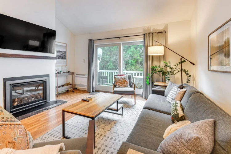 3 Bedrooms Apartment