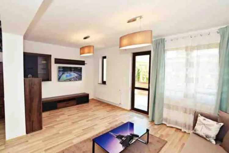2 Bedrooms Villa