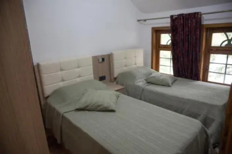Hotel Fusha E Gjes