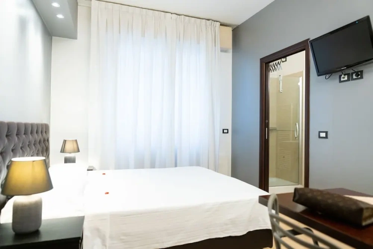 Economy room