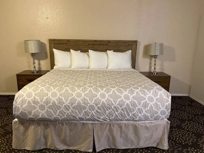 Eagle Hotel