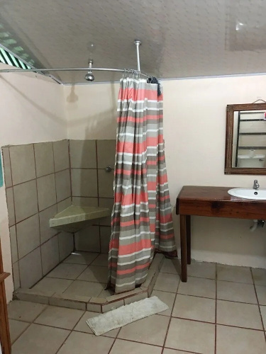 Rita Sonny Tropical Surf Cabina