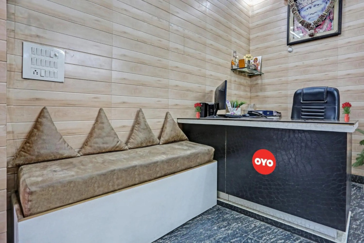 OYO Flagship 70367 Padam Residency