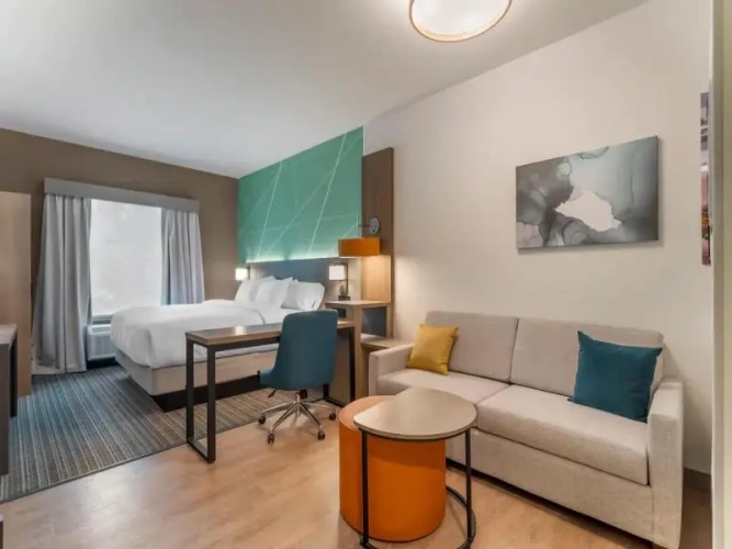 Quadruple Suite