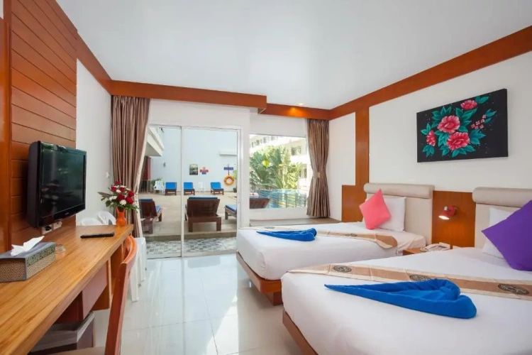Deluxe Pool Access Double room