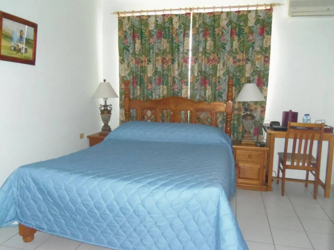 Airport Inn