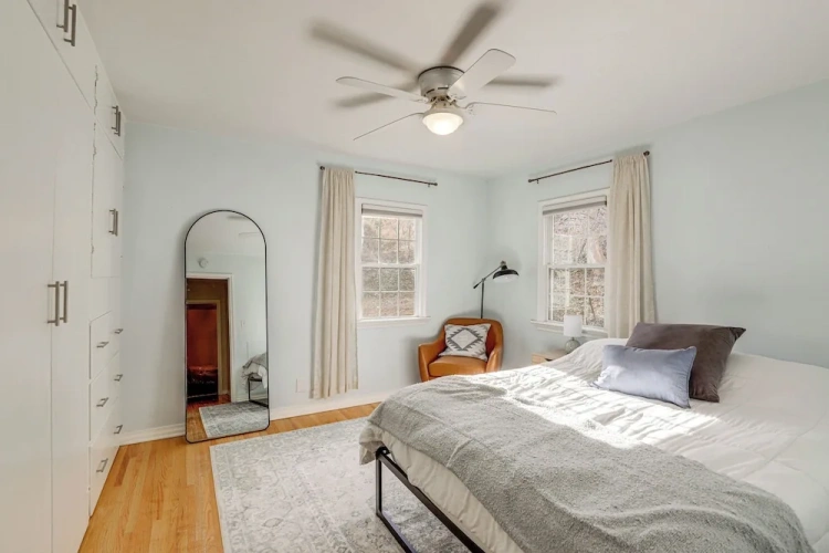 2 Bedrooms Cottage