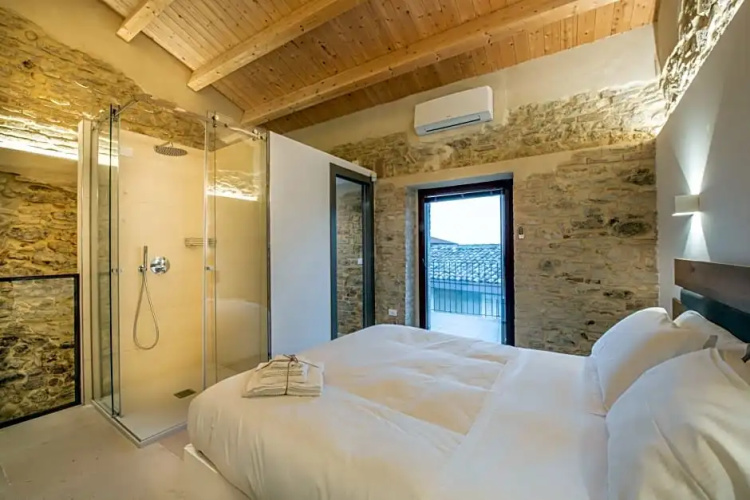 Borgo Baccile by Vini Fantini