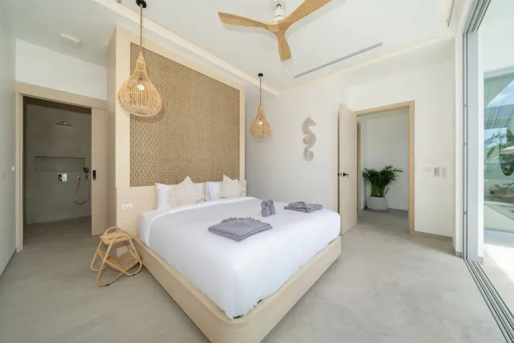 Modern Open Design 4BR Pool Villa Mina