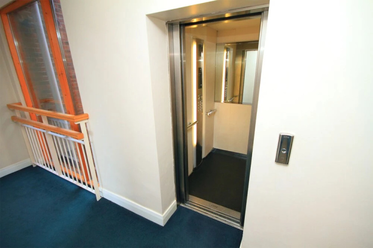 Pearse Street Penthouse