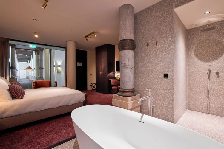 Grand Quadruple room