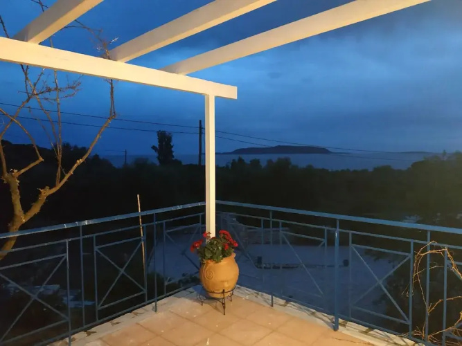 Lontos Suites