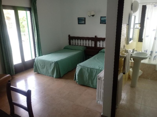 Standard Twin room