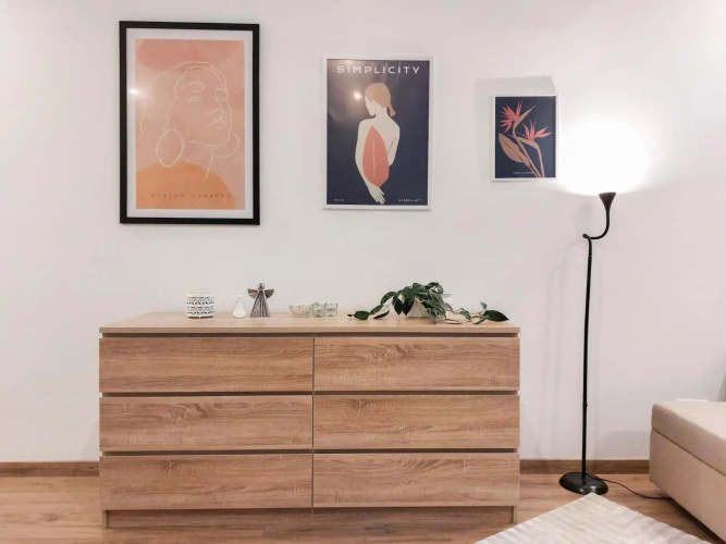 Monro Apartment