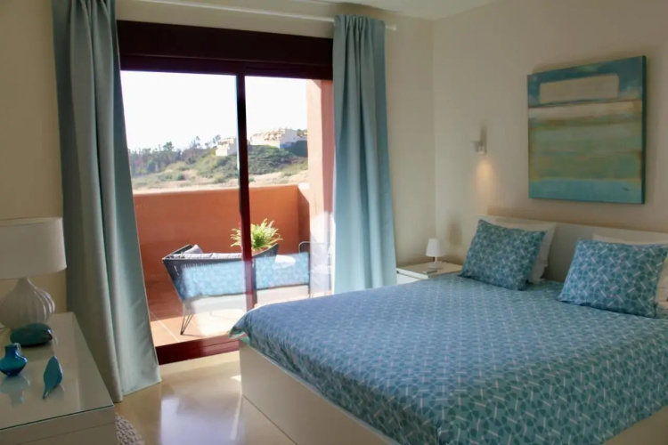 2303-Huge 2 bedrooms apt with sea view