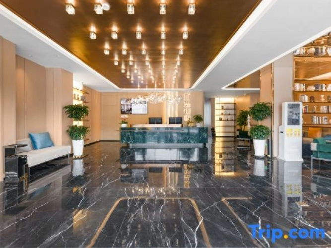 Nalati Lisi Platinum Hotel