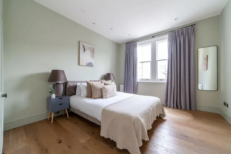 5 Bed Apartment in Clapham