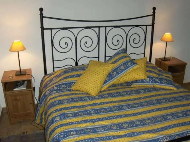 2 Bedrooms Villa