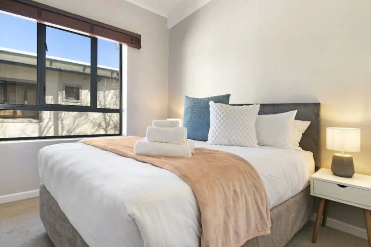 3 Bedrooms Apartment