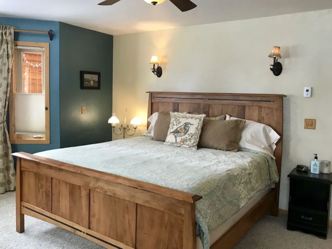 Cozy Cove Inn