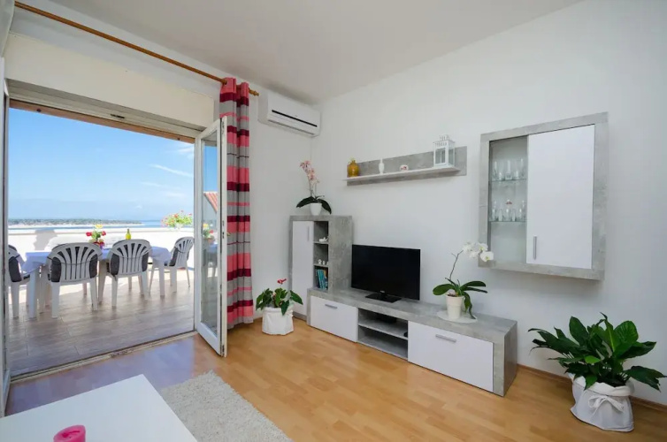 Apartment Milja