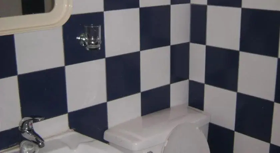 Shanthi Guest House