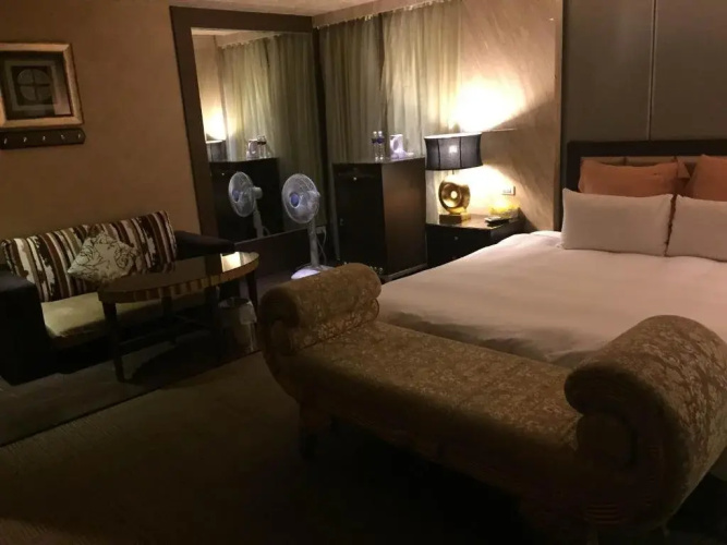 Crystal Motel