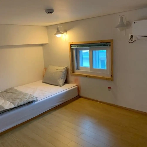 Bed in Dorm (female dorm)