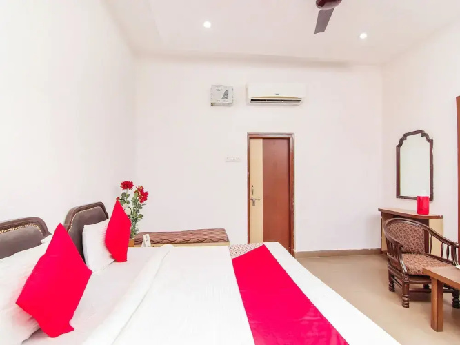 Prayag Holidays By OYO Rooms