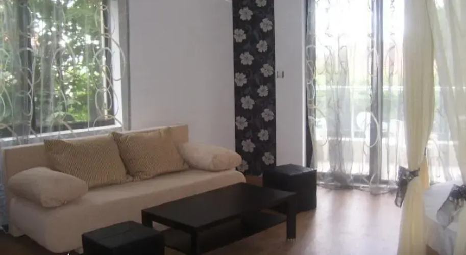 Studio Romantika