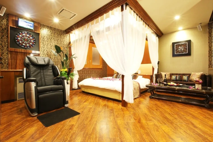 Guest rooms