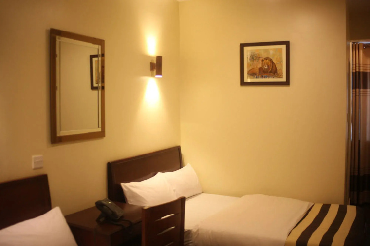 Fortune Hotel