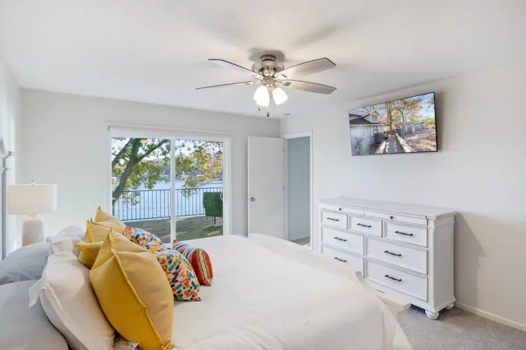 Firepit, Spacious Decks, Kayak, Breathtaking Views