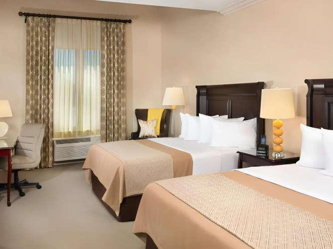 Ayres Hotel Orange