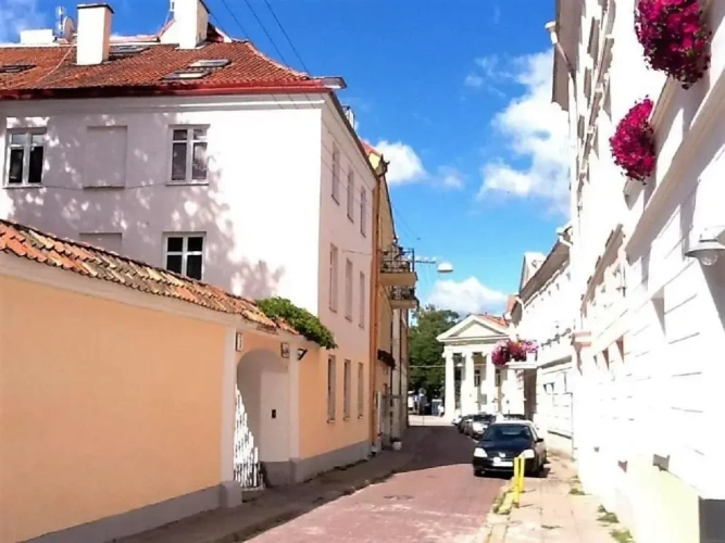 1 Bedroom Apartment