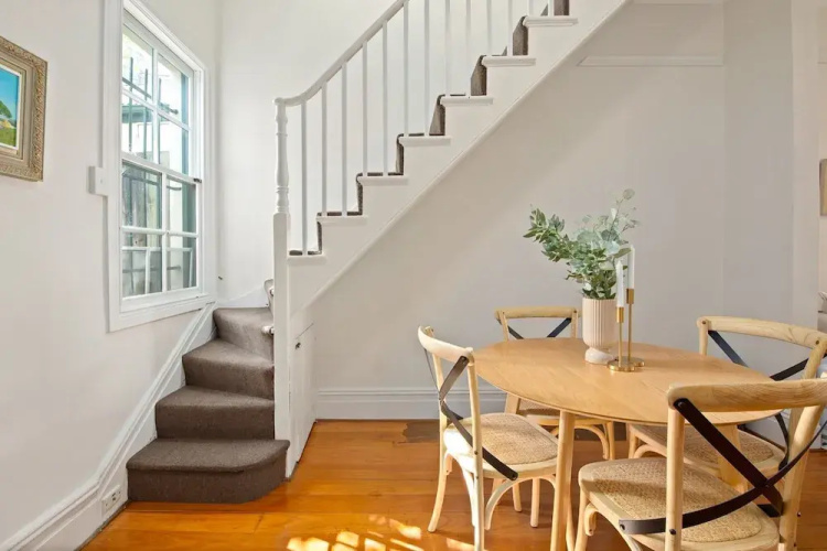 Stylish 2-bed House With Private Courtyard
