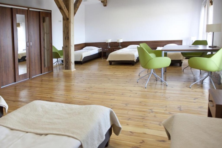 Standard Triple room