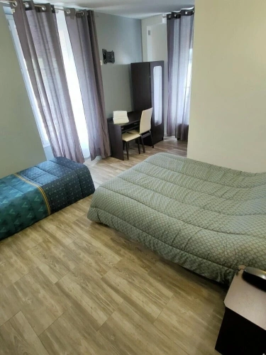 Standard Triple room