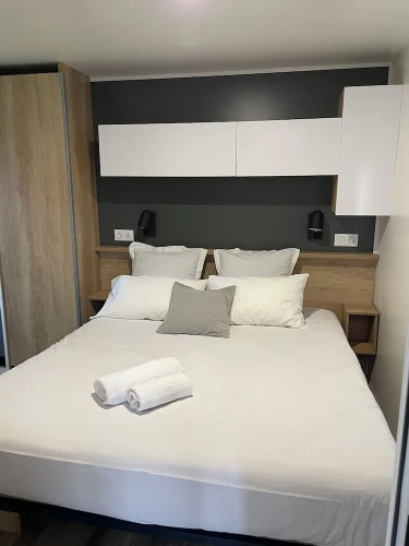 Standard Quadruple room with park view