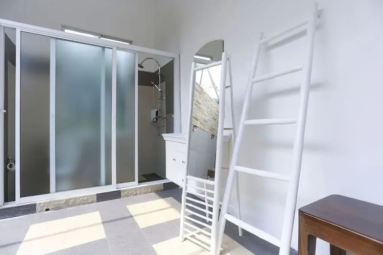 December Villas And Spa