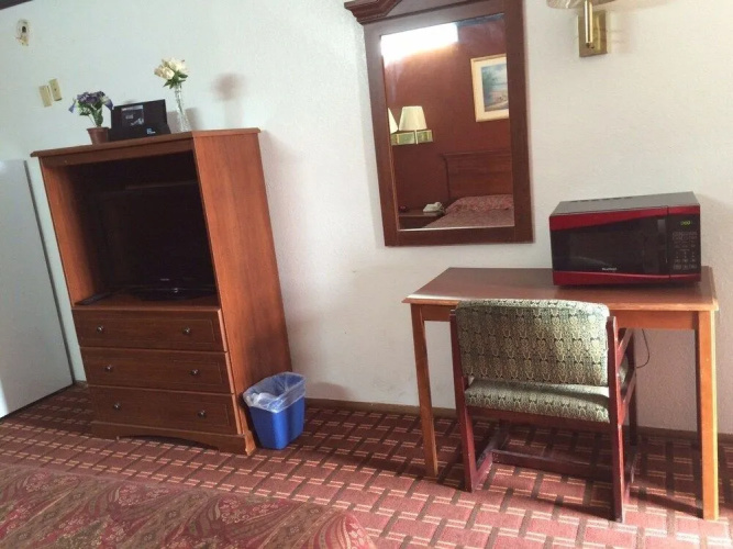 Executive Inn