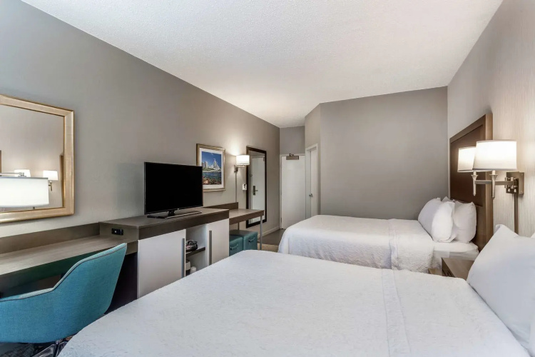 Hampton Inn Milwaukee-Airport