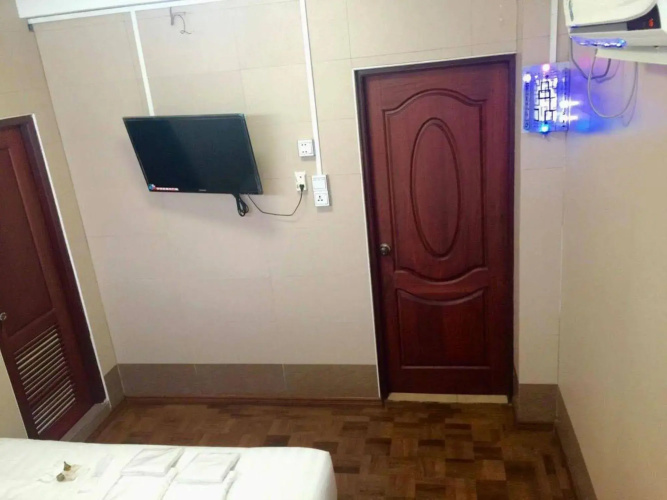 Pandora Motel