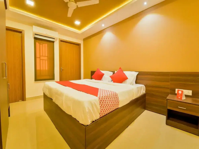 OYO Home 82829 Modern Studio