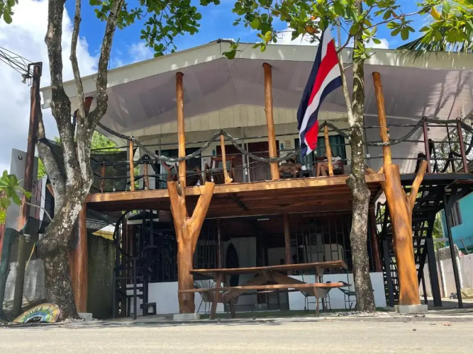Uvita Pirates Hostel