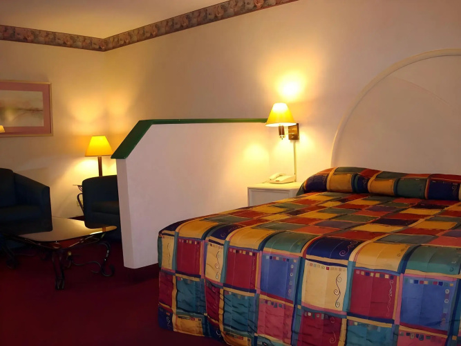 O'Hare Inn & Suites