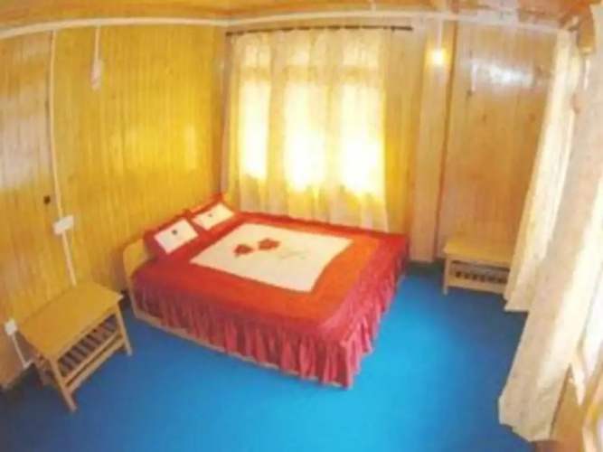 Hotel Cliff View Residency