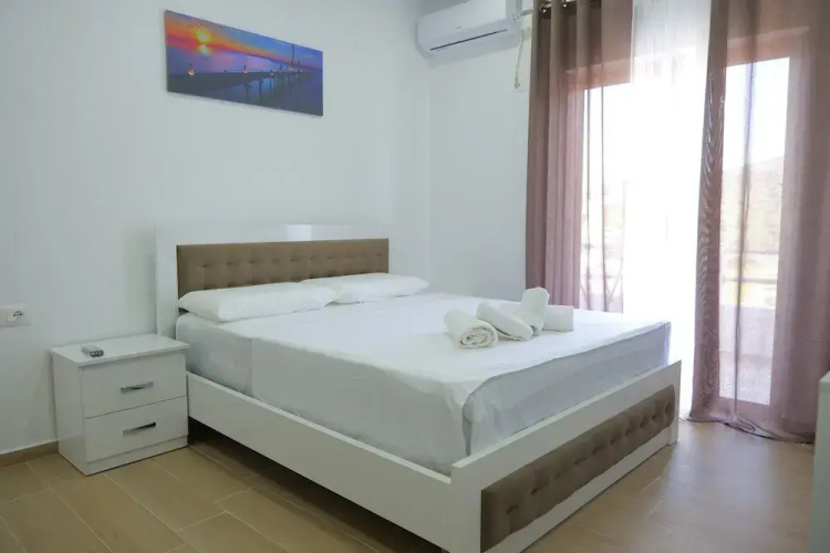 Lux Apartments